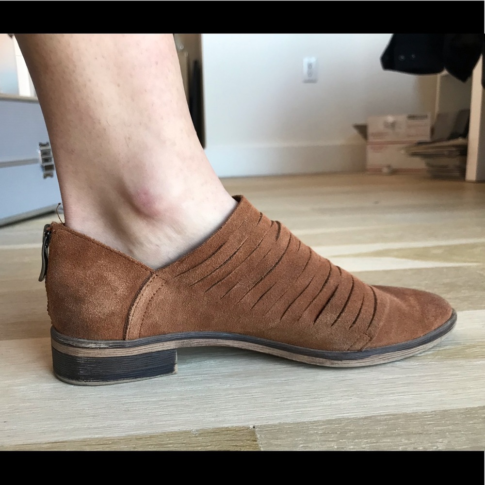 Chinese Laundry Brown Suede Oxfords